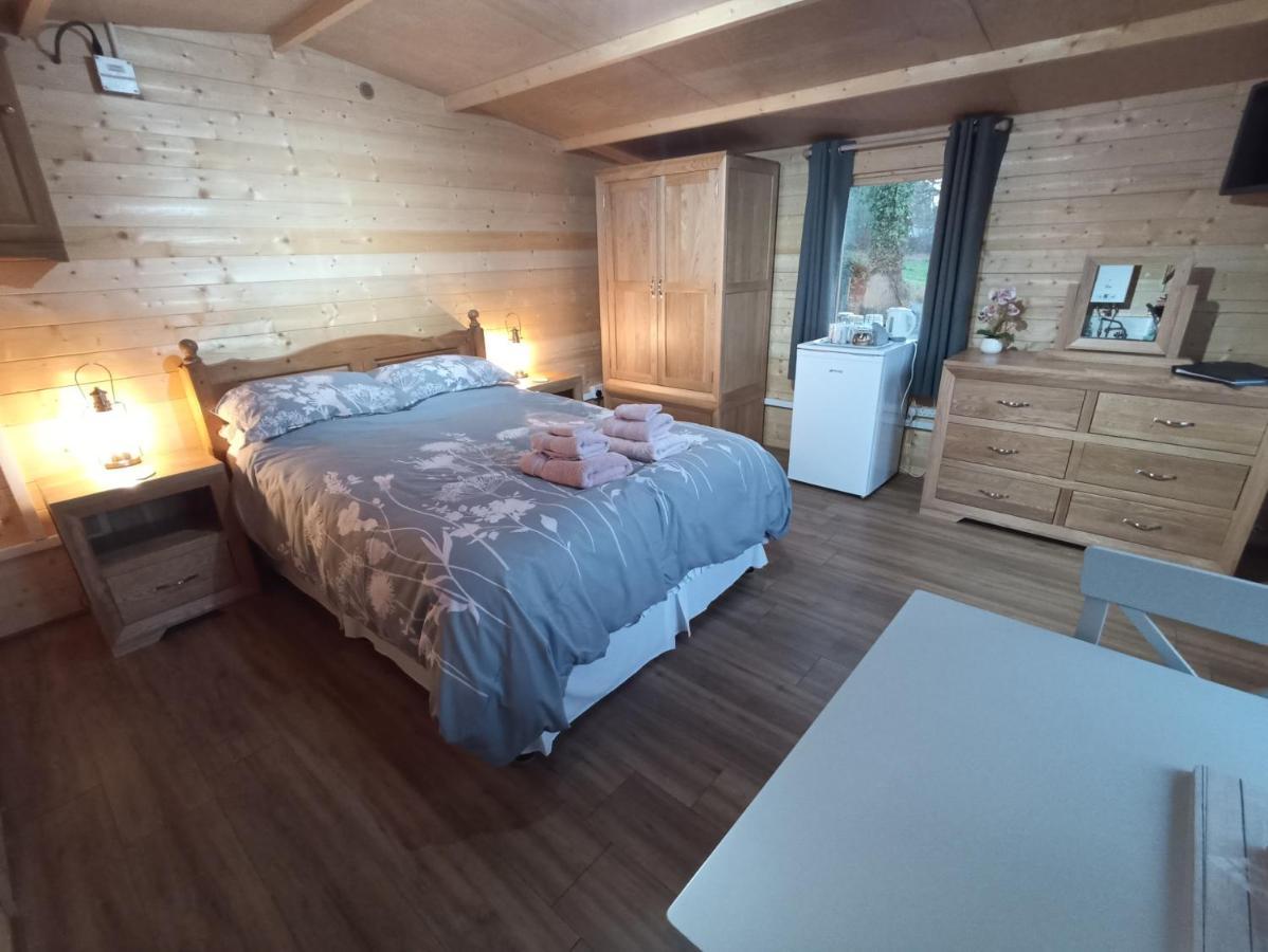 Cosy Cabin ستوك المظهر الخارجي الصورة